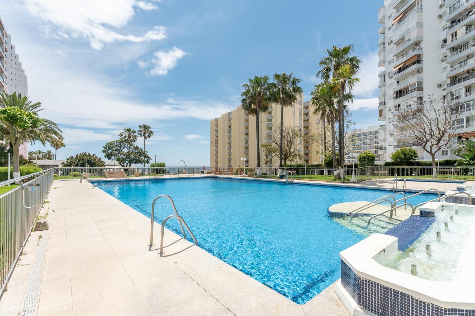 Vb Diana 2Bdrs With Fantastic Sea Views Apartman Benalmádena Kültér fotó